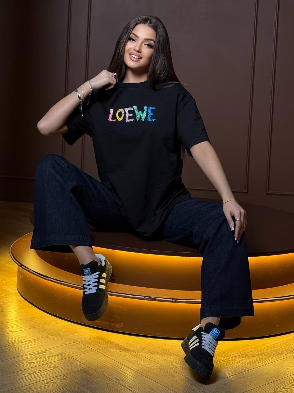 футболки женская,джинсы модные,джинсы и футболка,мода стиль,мода модная