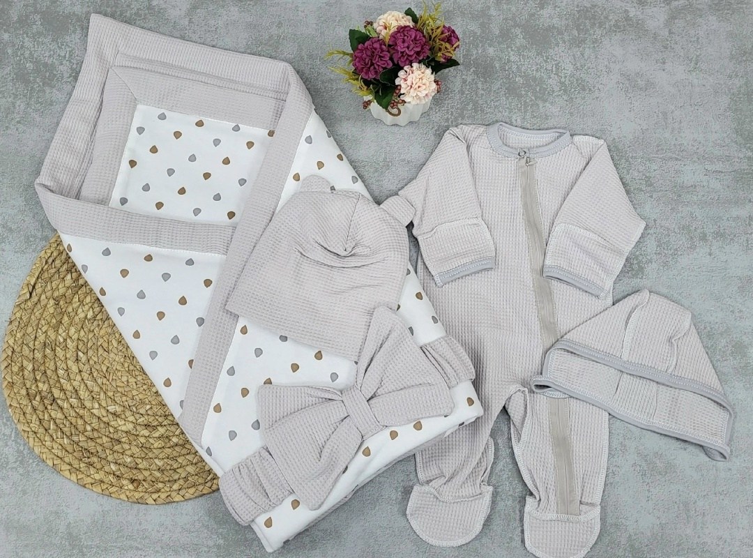 комплект на выписку,комплект на выписку ,комплект на выписку для новорожденного,конверт на выписку для новорожденного,конверт на выписку