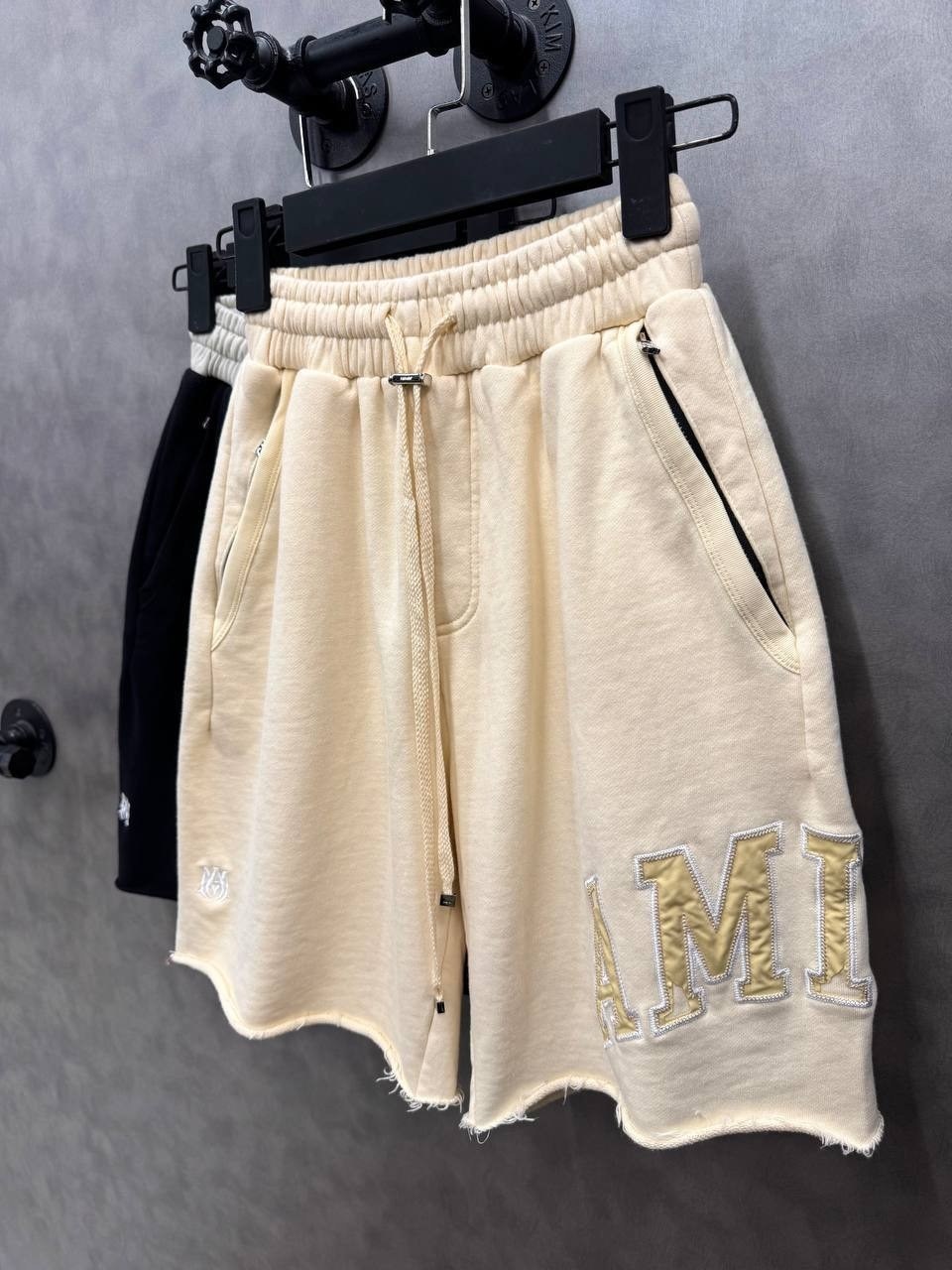 шорты стильные,мужские шорты,шорты широкие,шорты спортивны,шорты спортивные мужские