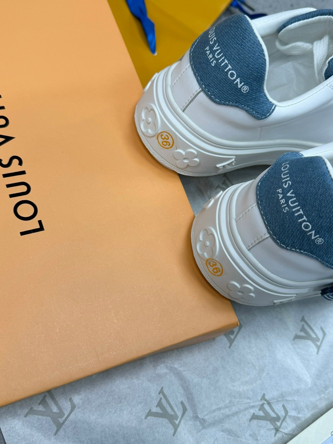 ,кеды louis vuitton,кеды луи витон женские,белые кеды луи виттон,луи виттон кеды женские белые