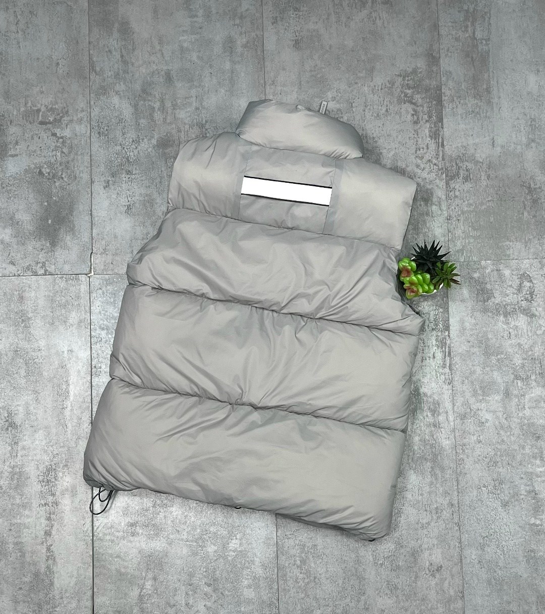 жилеты мужские,жилет,жилетки мужские,жилетка canada goose,жилетка