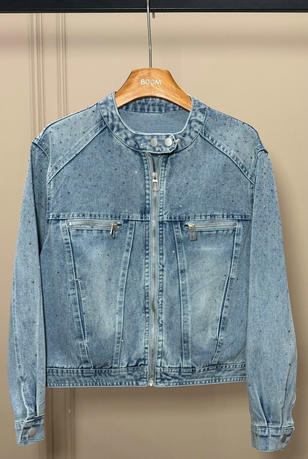 джинсовая куртка,женская джинсовая куртка,джинсовая куртка patrizia pepe,куртка джинсовая классическая,джинсовая куртка свободная