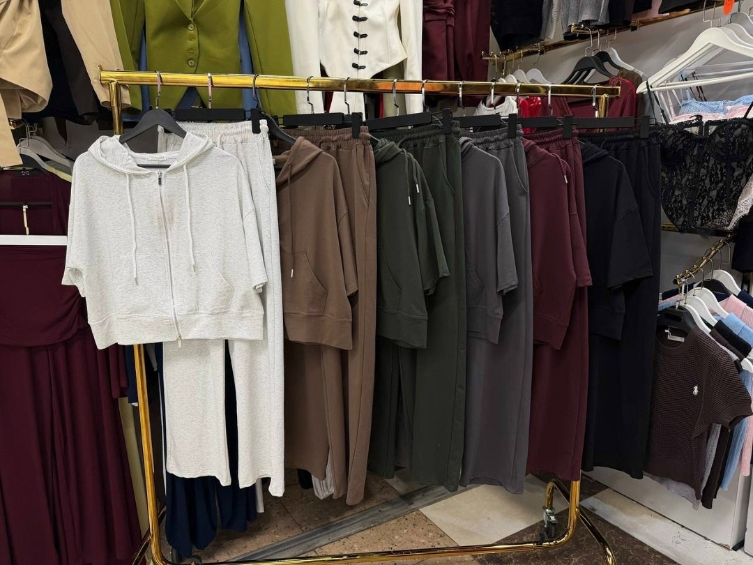 спортивный костюм brunello cucinelli,кашемировый костюм loro piana,костюм спортивный,костюм спорт brunello cucinelli,женские спортивные костюмы