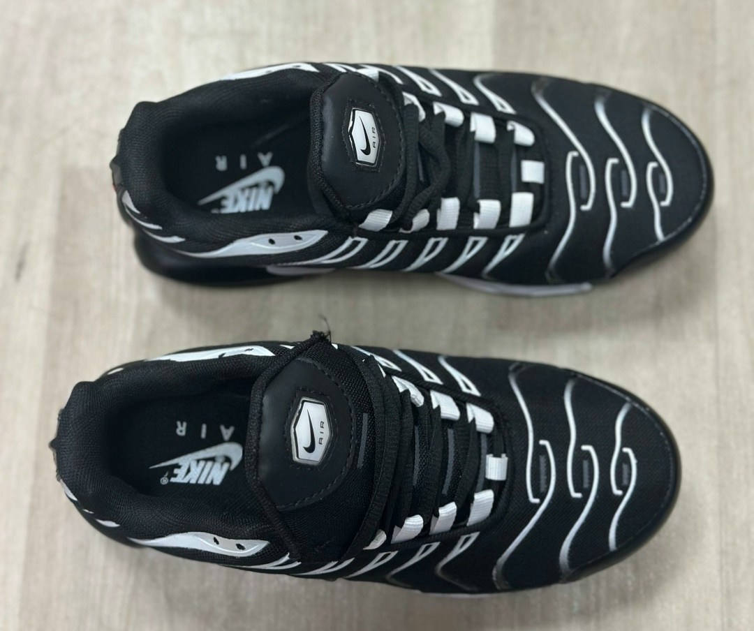 кроссовки nike air max tn plus,nike air max plus tn,nike air max plus tn black,nike air max plus,nike air max tn