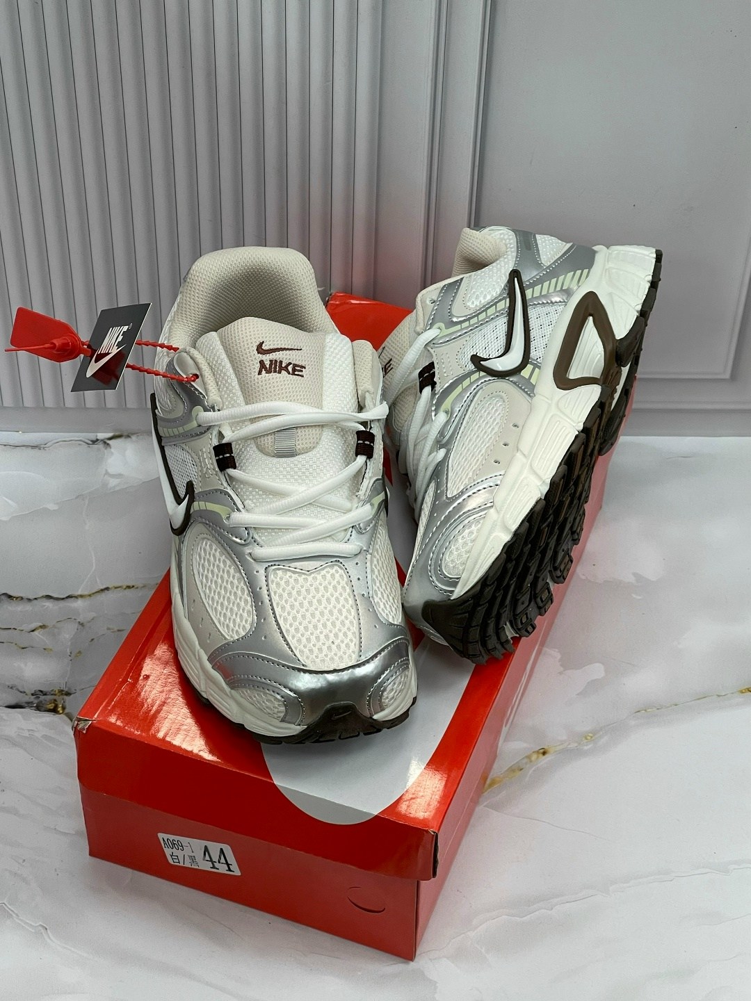 nike кроссовки,кроссовки nike v5 rnr,кроссовки для мужчин,женские кроссовки nike,