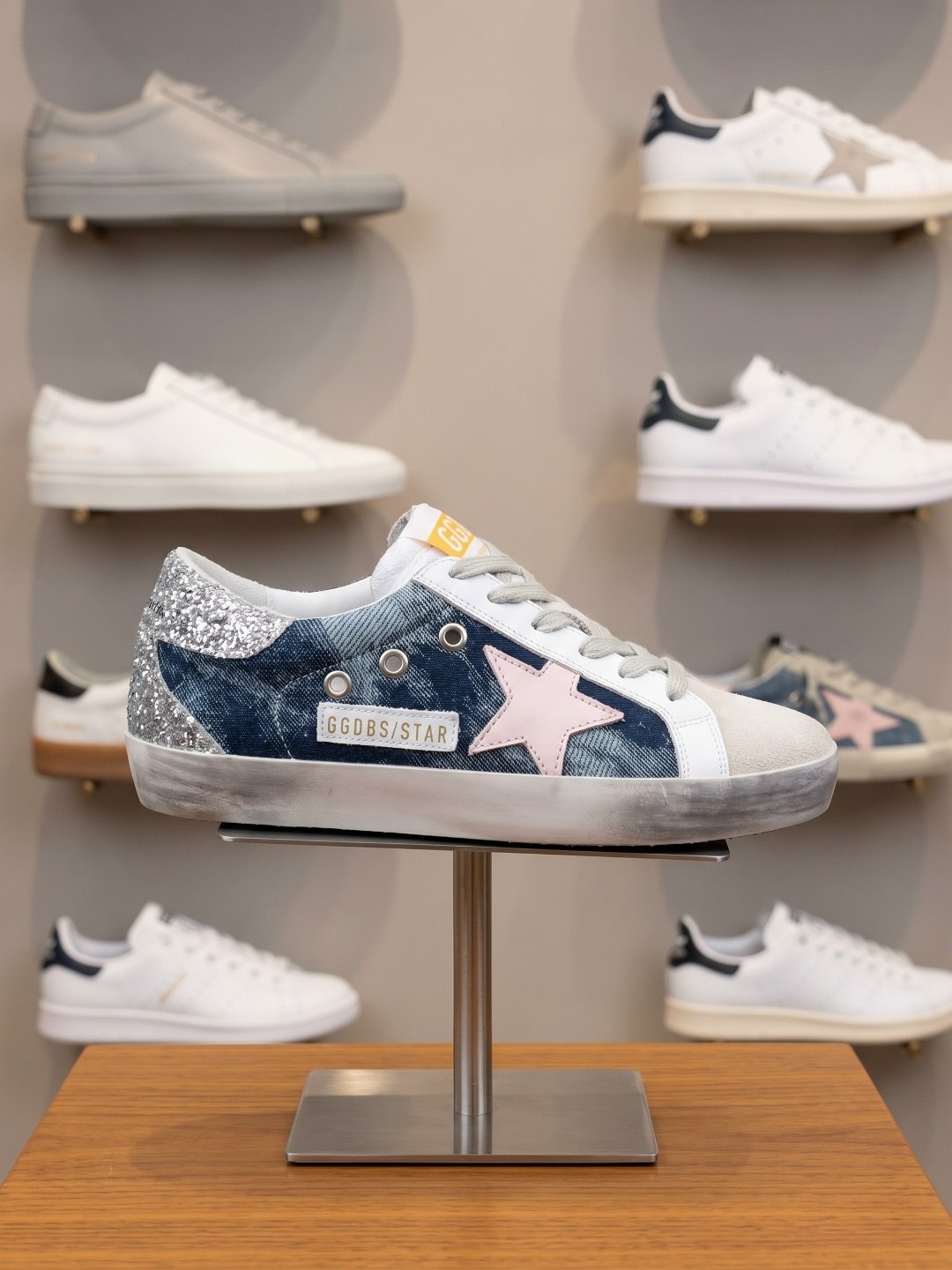 ,golden goose кроссовки,кеды golden goose,golden goose sneakers,кроссовки golden goose superstar