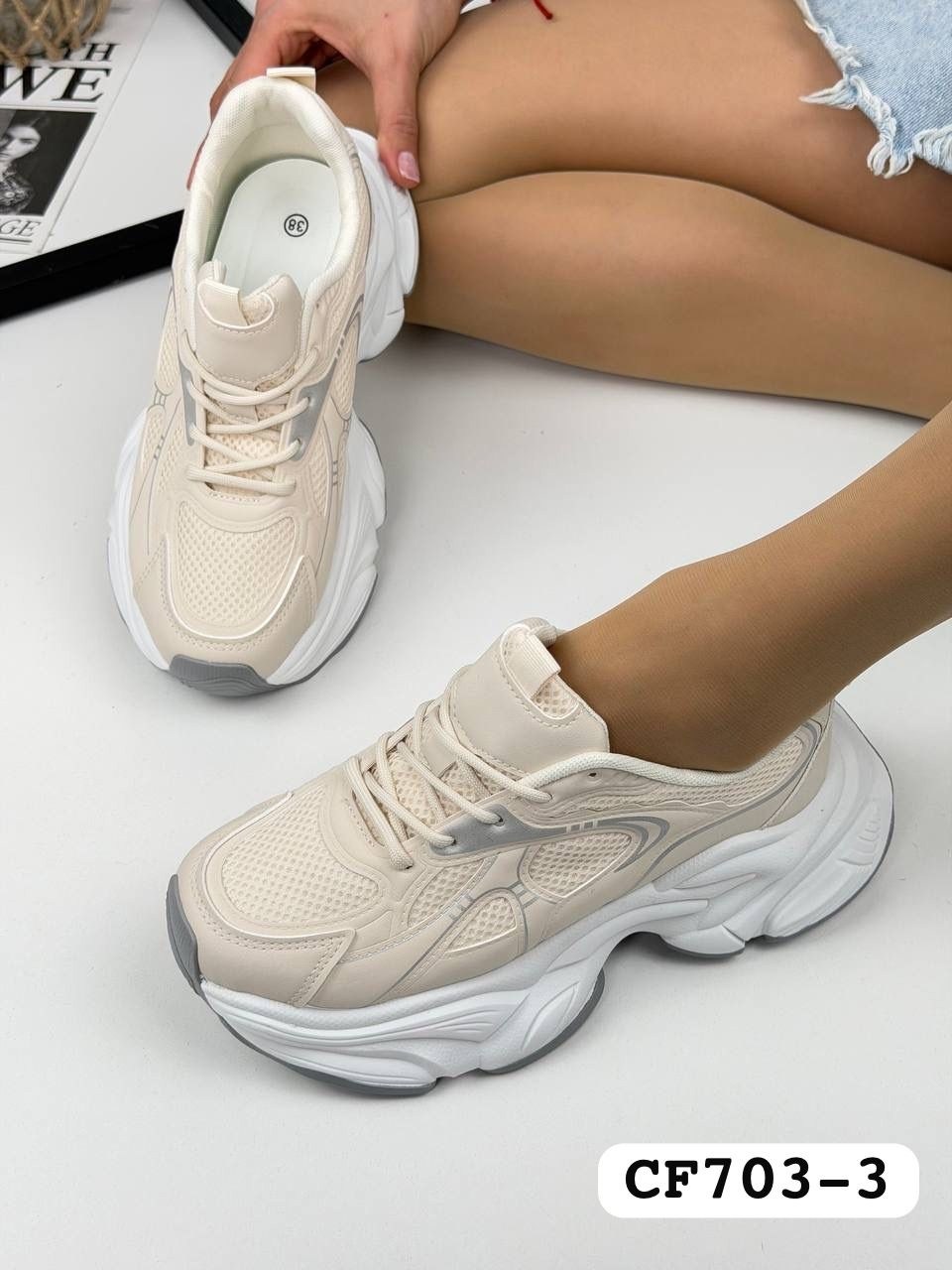 женские кроссовки,белые женские кроссовки,модные кроссовки,повседневные кроссовки,кроссовка