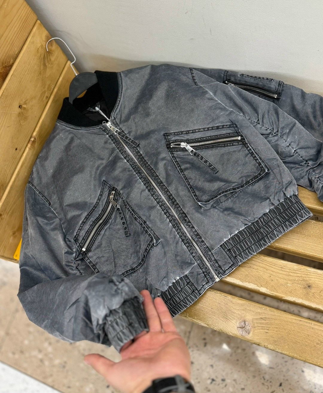 куртка бомбер,куртка бомбер кожаная,бомбер женский,куртка женская серая