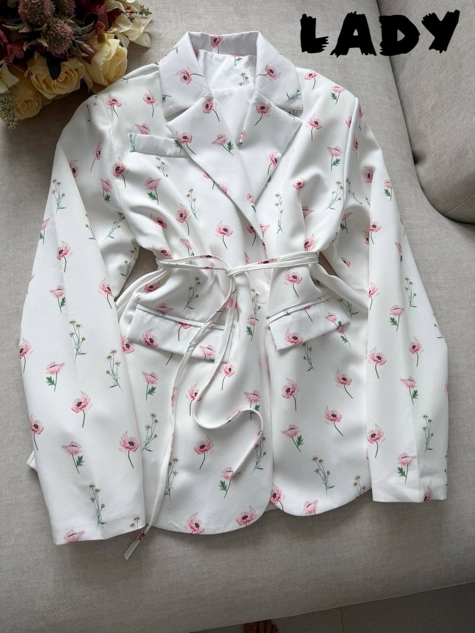 модный женский пиджак с цветочным принтом,элегантный пиджак с цветочным принтом,элегантный длинный женский жакет с цветочным принтом,пиджак оверсайз с цветочным принтом leroy style,пиджак с цветочным