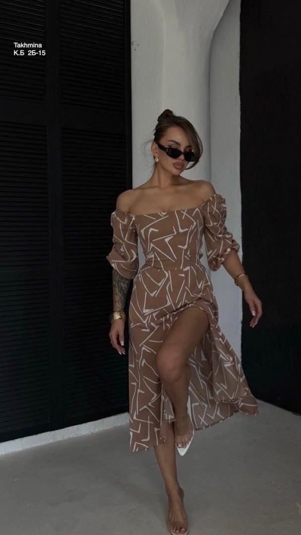 платье сарафан с разрезом,стильное платье миди,платье с принтом зебра,принт зебра,модное платье