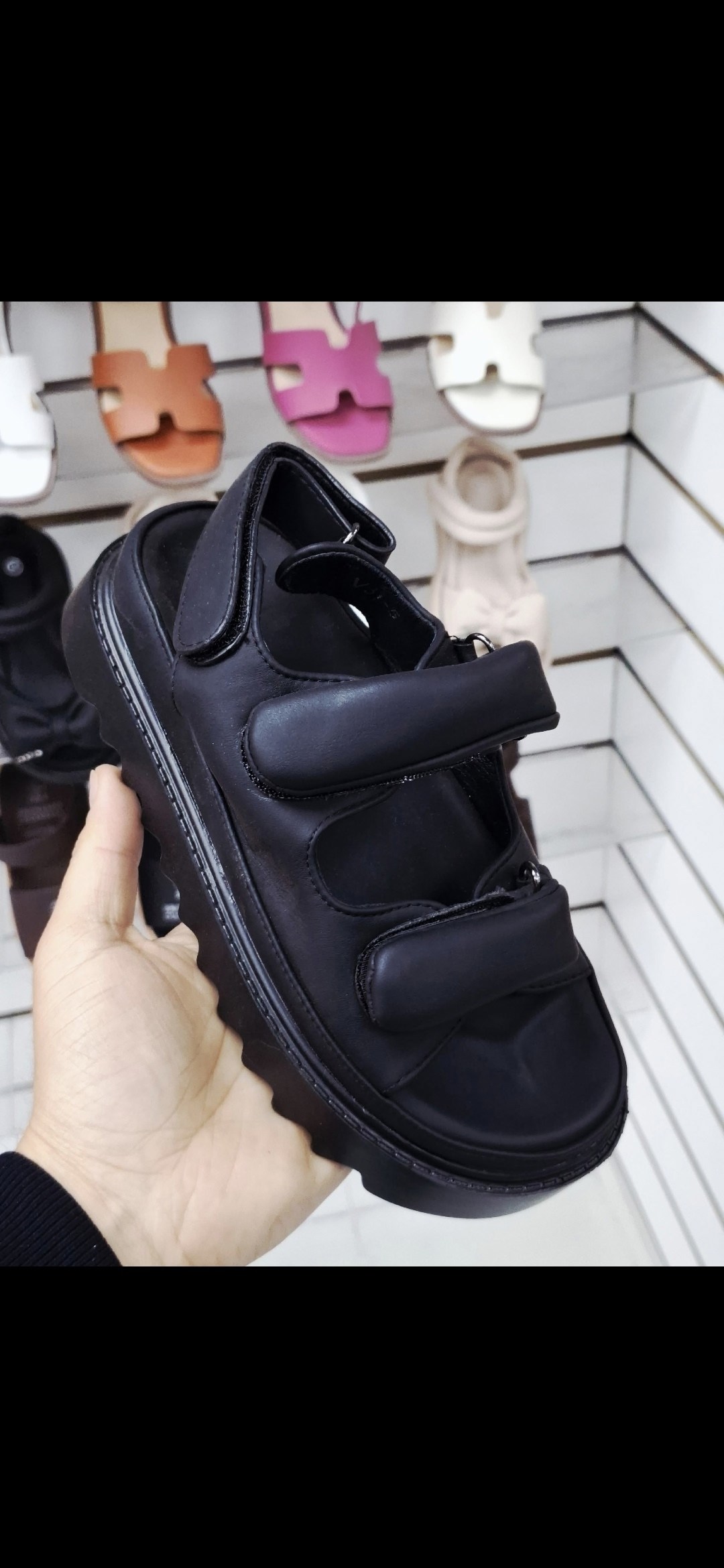 ,сандалии,женские сандалии,шлепанцы женские брендовые,сандали