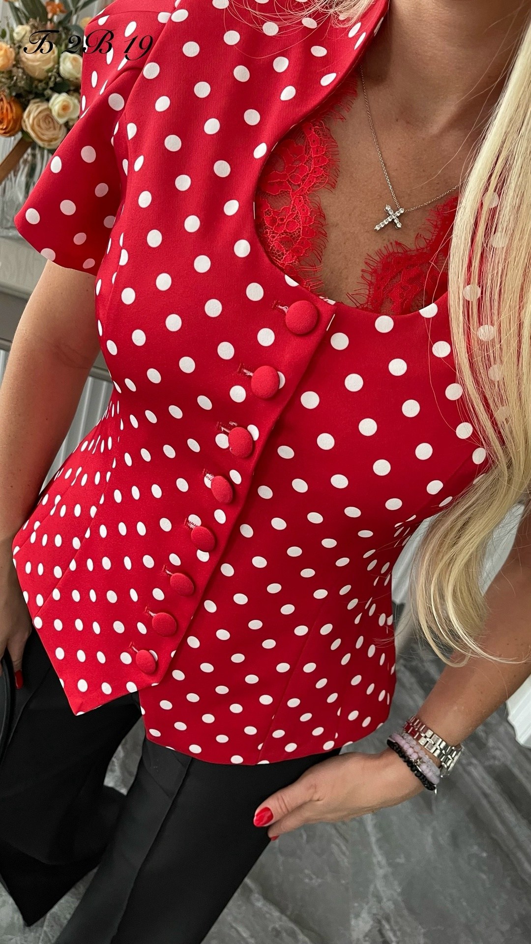 женские костюмы,блузка стильная,,костюм тройка женский,блузка женская