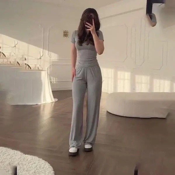 футболка шоколадного цвета,коричневая футболка,цвет шоколадно коричневый,,базовая футболка женская