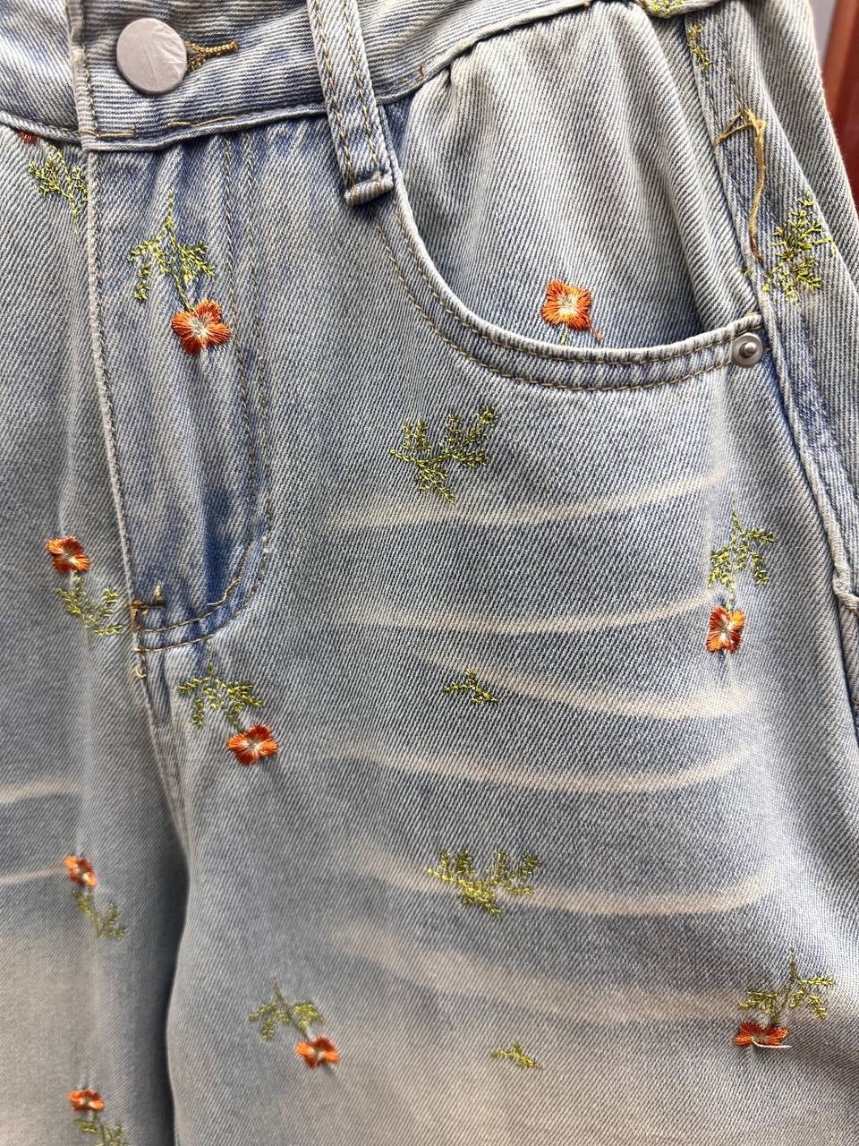 джинсы женские,джинсы женские широкие,джинсовые брюки,джинсы с вышивкой,женские джинсовые брюки