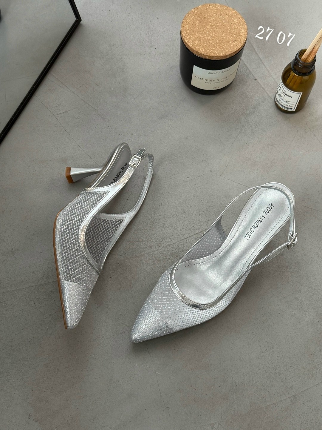 туфли-лодочки juliana с острым носком, украшенные жемчугом miss diva, серебро,туфли женские,туфли лодочка,серебряные туфли,стильные туфли