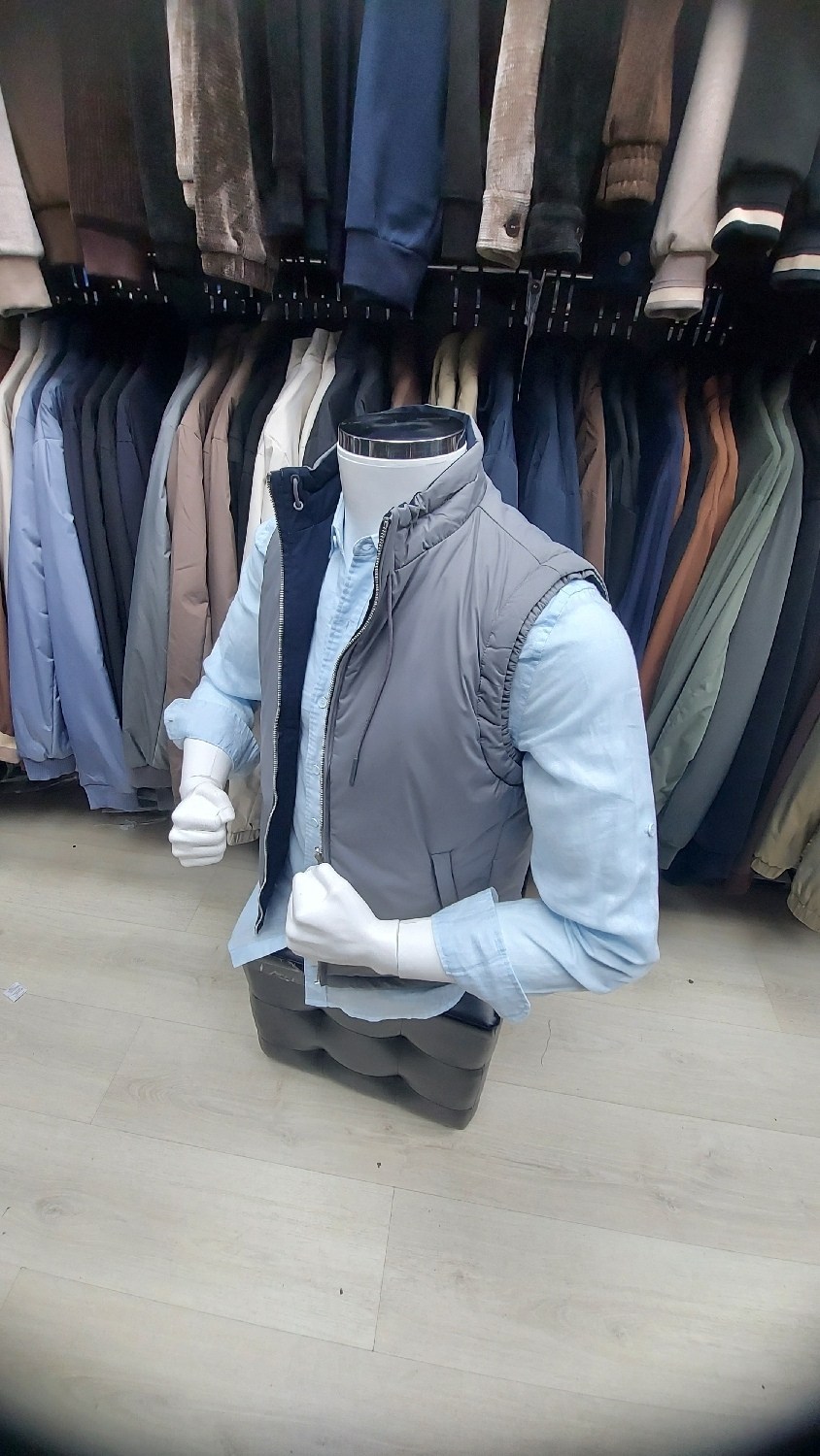 жилет мужской,мужская безрукавка,жилет утепленный мужской,жилет,жилет утепленная