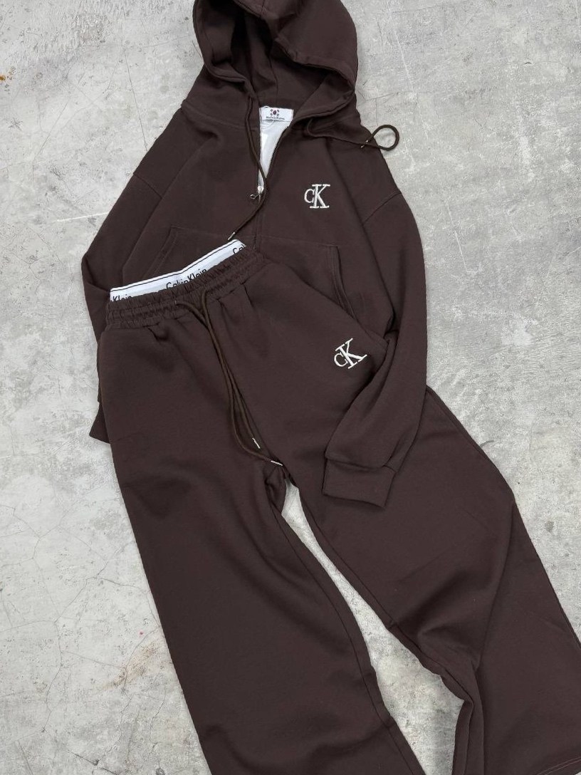 спортивный костюм кельвин кляйн оригинал,серый спортивный костюм кельвин кляйн,костюм спортивный,спортивный костюм кельвин кляйн,спортивный костюм calvin klein