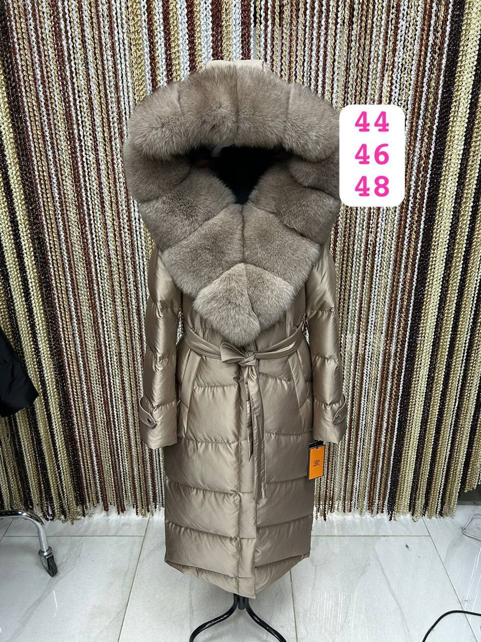 пуховик с натуральным мехом песца с капюшоном длина 120,пуховик с натуральным мехом,пуховик с натуральным мехом песца,куртка пуховик мех финиский песец с капюшоном,пуховик с мехом