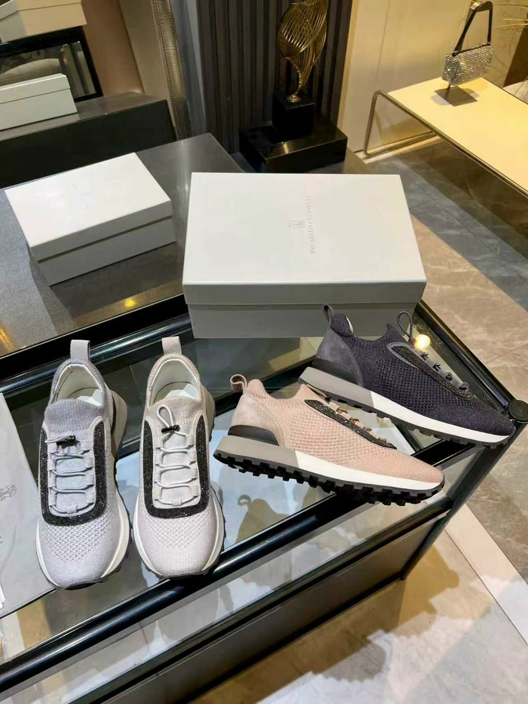 ,комбинированные кроссовки brunello cucinelli,кроссовки brunello cucinelli,кроссовки женские brunello cucinelli,женские кроссовки