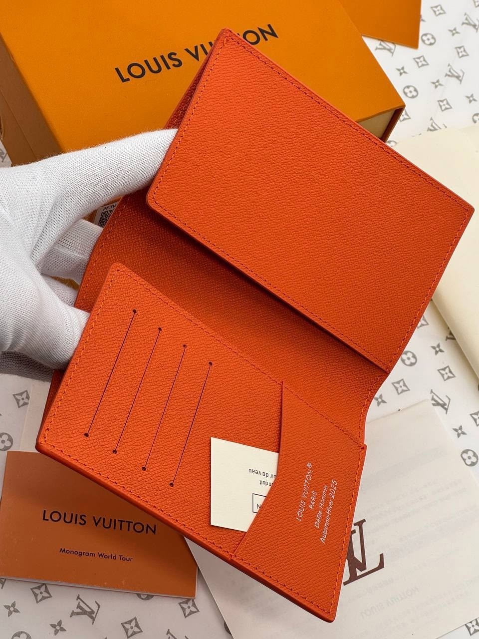 обложка на паспорт louis vuitton,louis vuitton кошелек,louis vuitton картхолдер,обложка для паспорта луи виттон,обложка на паспорт louis vuitton оригинал