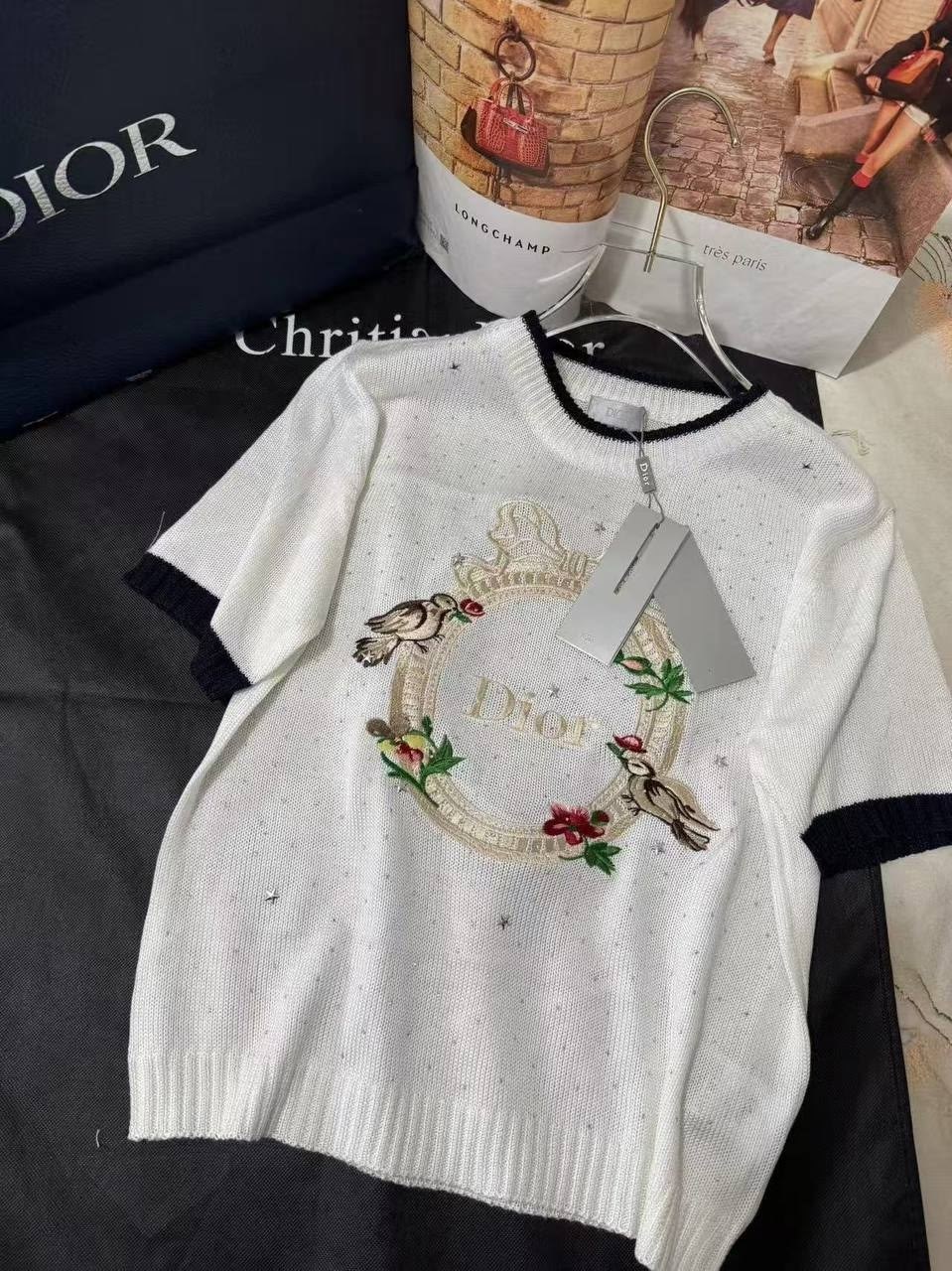 вязаная юбка,юбка с бахромой,футболка с вышивкой,женская футболка,одежда для женщин