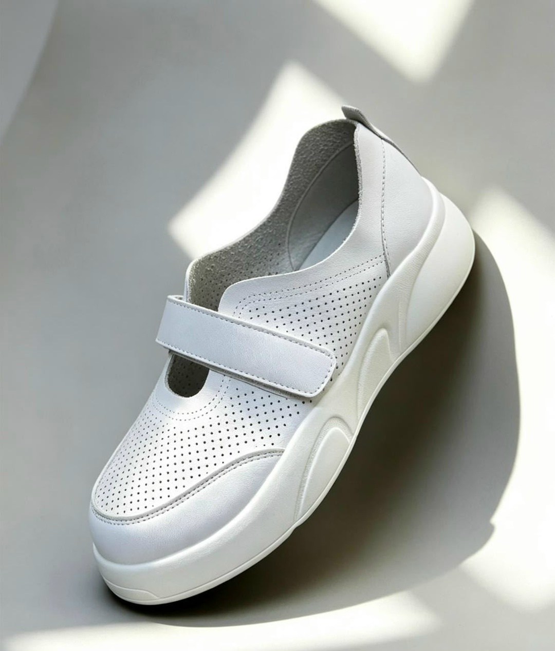 , спортивные,женская ,кроссовки женскиe,повседневная