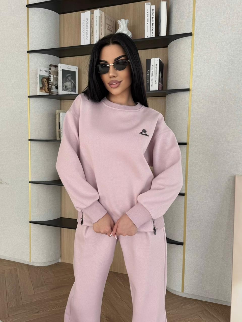 костюм бежевый,женский костюм,костюм молочный,спортивный костюм женский,спортивный костюм