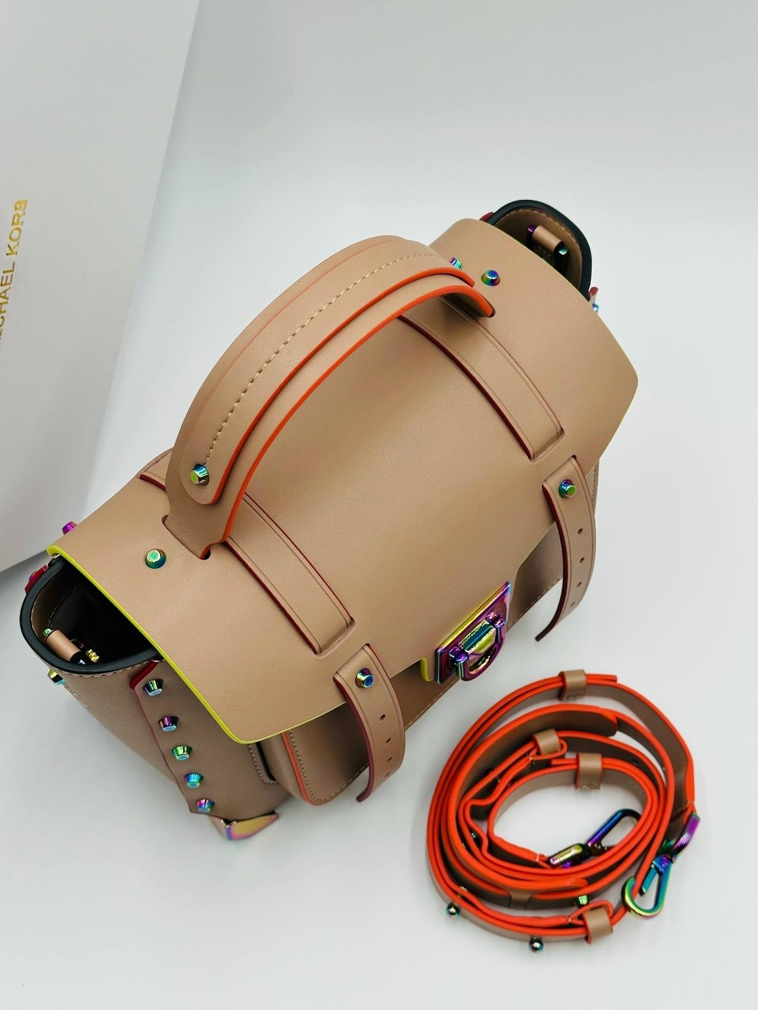 женская кожаная сумка michael kors,сумка,сумка michael kors,женская сумка michael kors manhattan,сумки женская