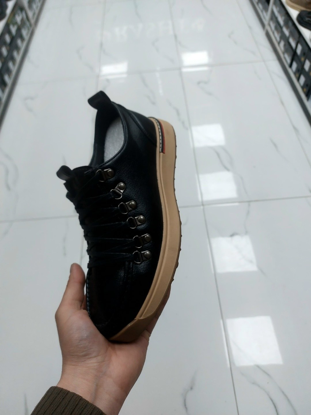 ,мужская ,мужские кроссовки из натуральной кожи,кроссовка мужской,мужские кожаные кроссовки