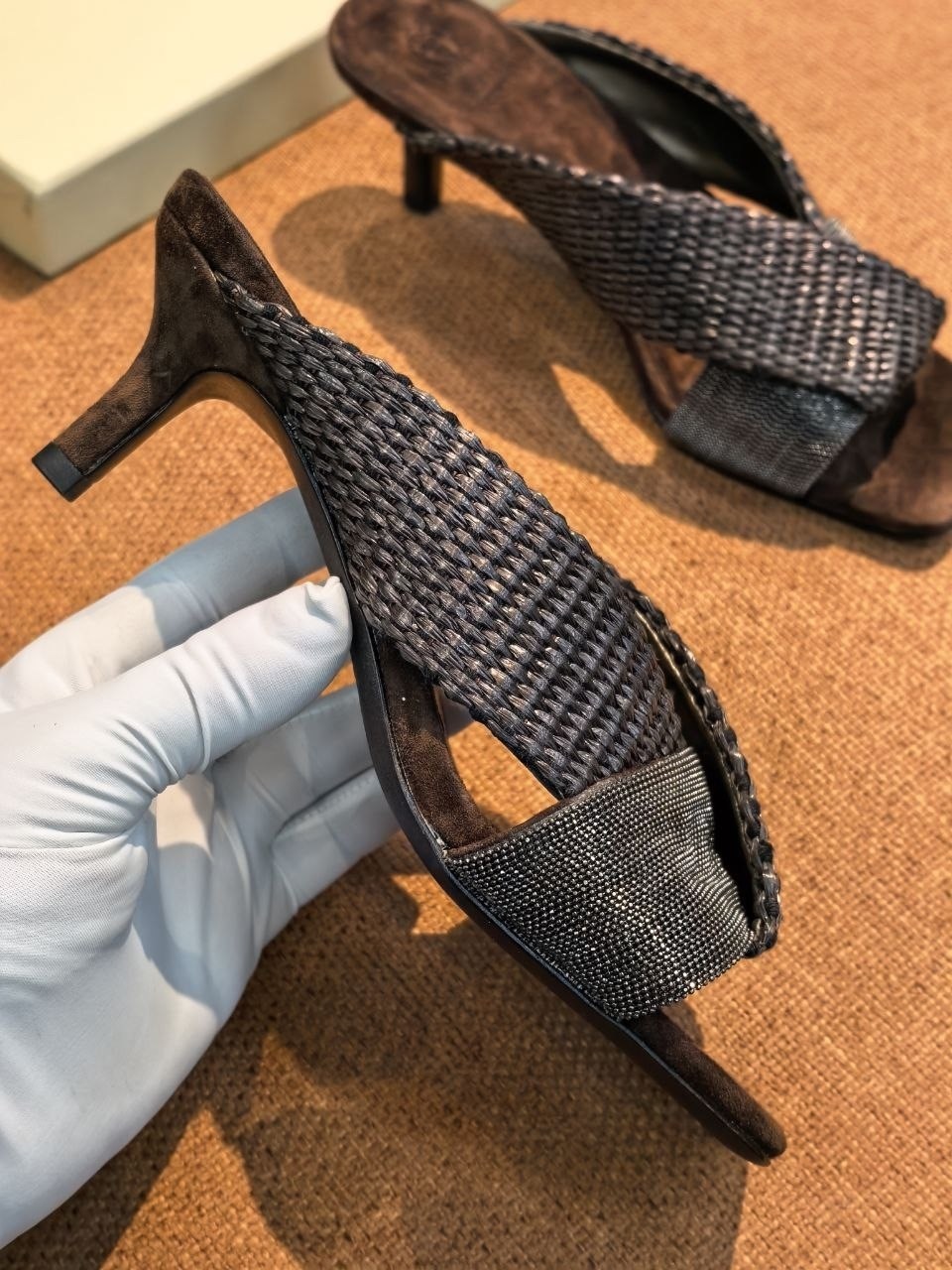 замшевые шлепанцы brunello cucinelli,,шлепанцы brunello cucinelli,мюли brunello cucinelli,шлепанцы женские