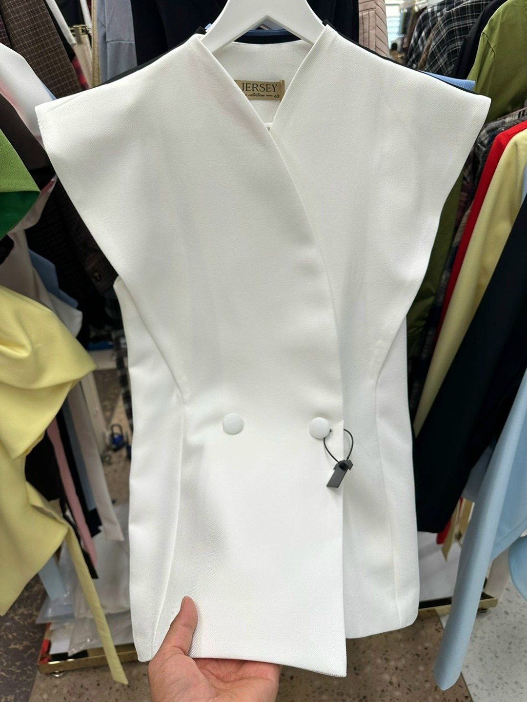 одежд,,модная одежда,ассортимент одежды