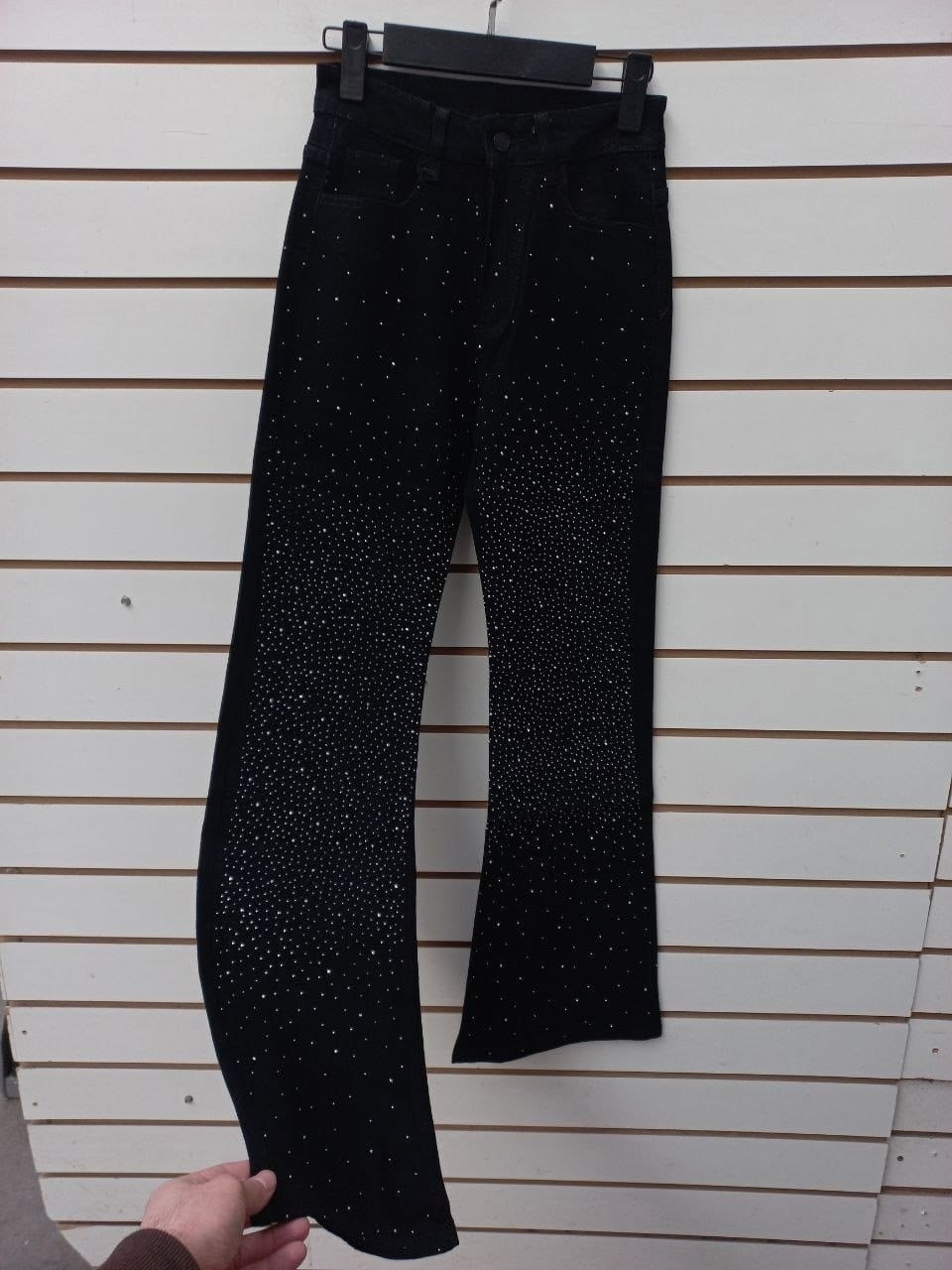 джинсы со стразами,женские джинсы со стразами,блестящие брюки,женские брюки-клеш с блестками,брюки женские с