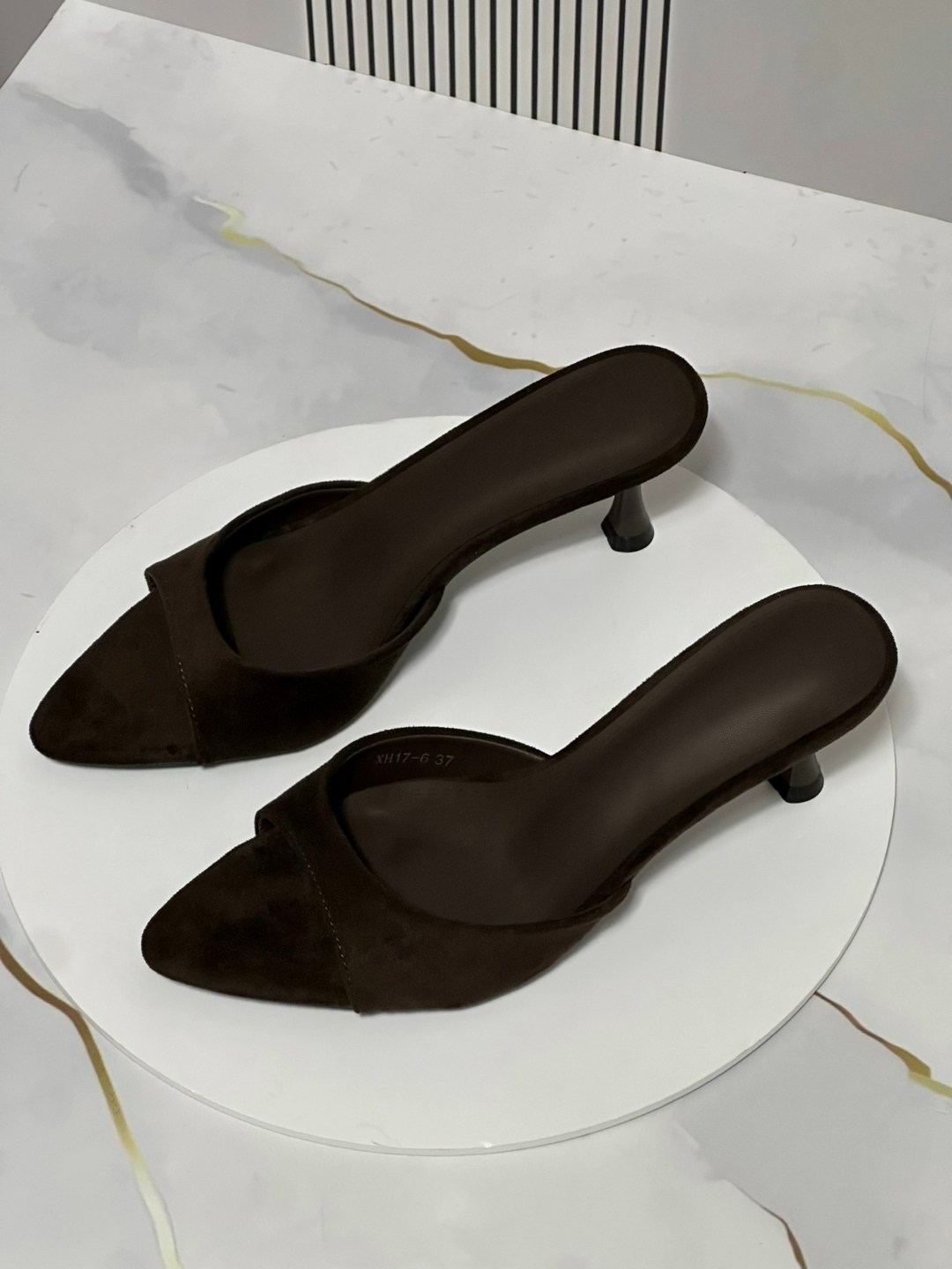 ,замшевые босоножки,босоножки на каблуках,женские шлепанцы,мюли на каблуке