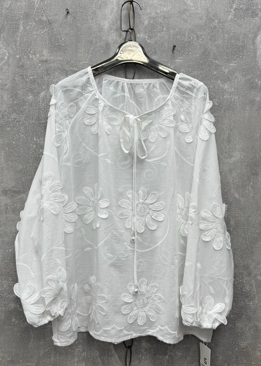 блузка модная,блузка с оборками,блуза,блузка с завязками,блузка белая