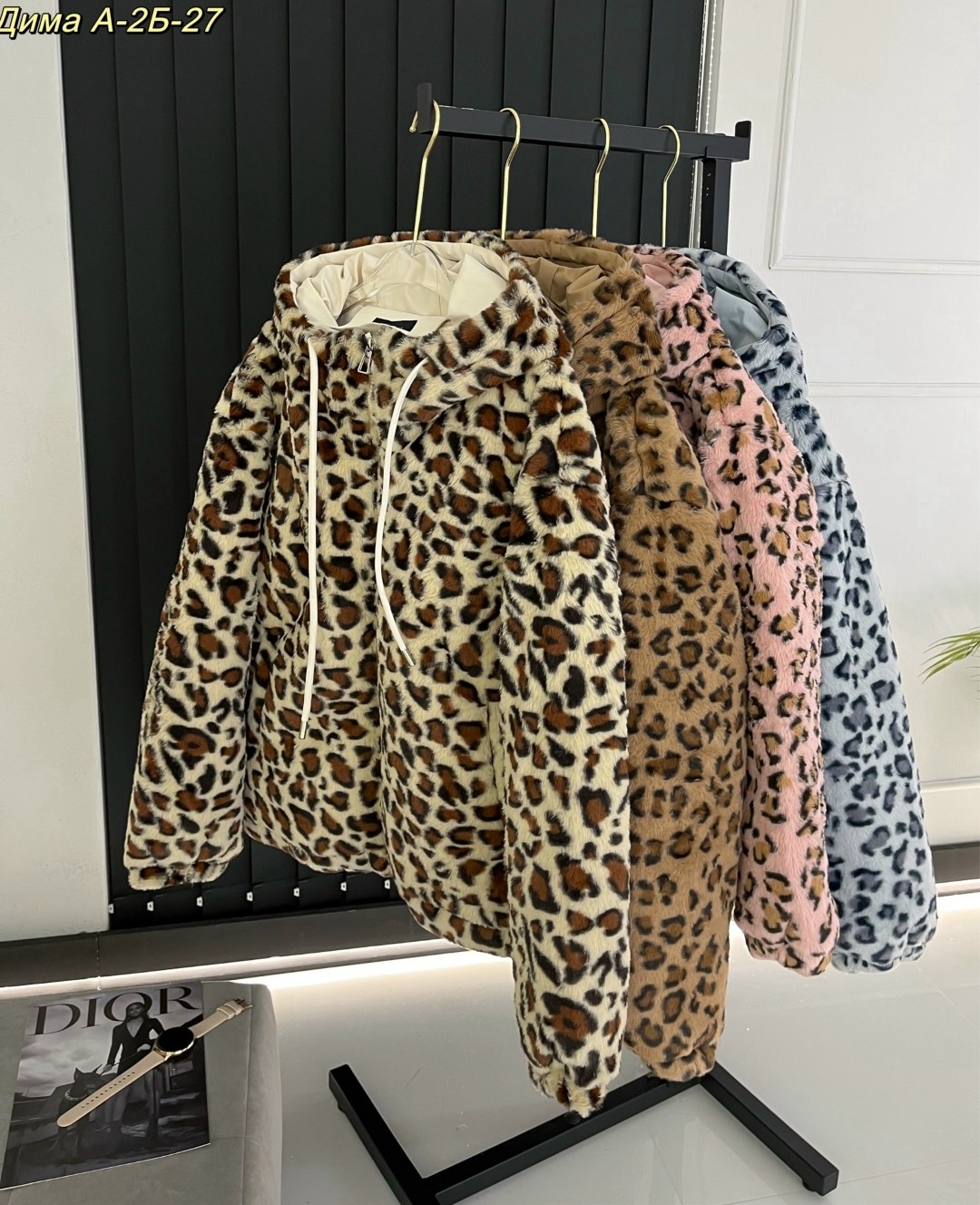 худи из искусственного меха с леопардовым принтом,женское леопардовое пальто из искусственного меха,леопардовая куртка,шуба с анималистичным принтом monnalisa леопардовый,пальто из искусственного меха