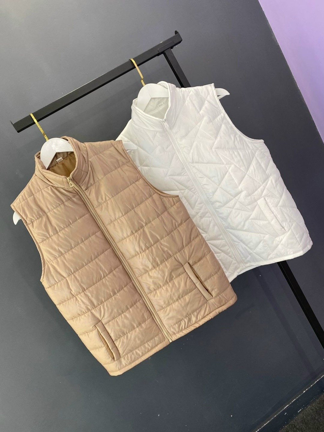 жилетка белая,жилет на синтепоне,жилетка женская,жилет,теплый жилет