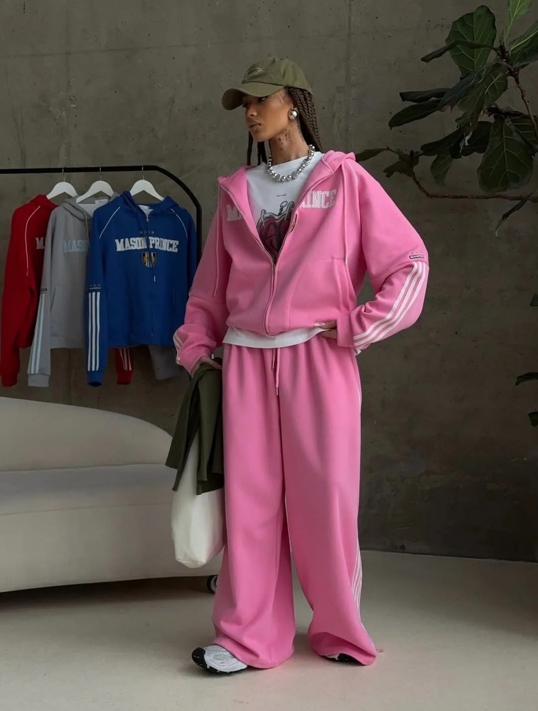 повседневный спортивный костюм,костюм спортивный женский,спортивный костюм,женский костюм,костюм адидас