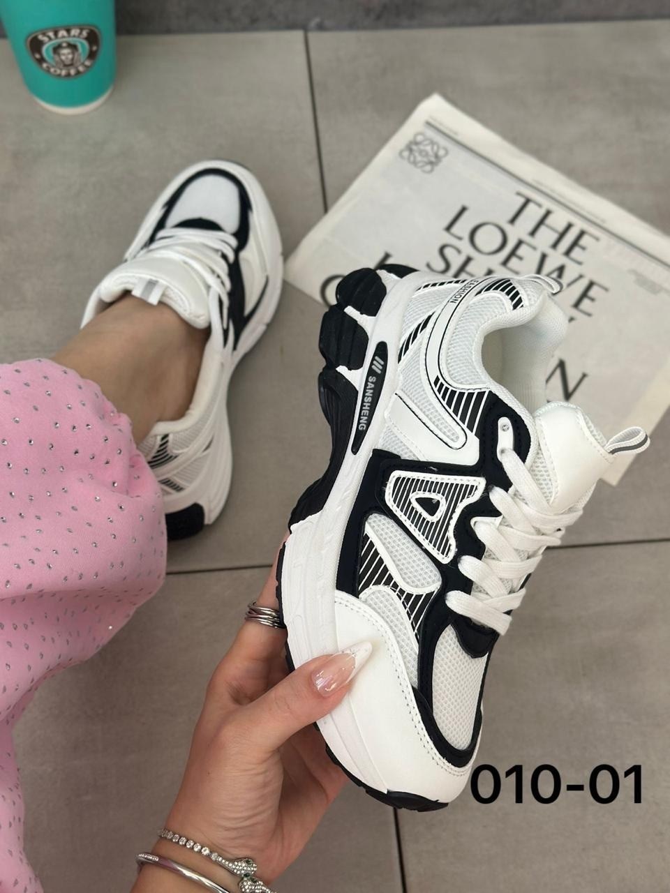 женские кроссовки,кроссовки модные,массивные кроссовки женские,кроссовка,