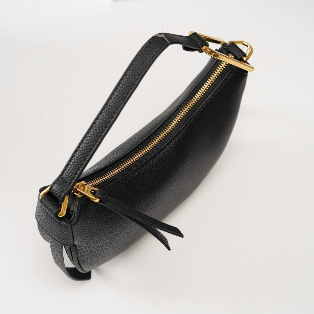 coccinelle сумка на плечо priscilla черный,сумка coccinelle,coccinelle сумка через плечо whisper черный,сумка через плечо coccinelle c-easy small цвет noir,сумка женская coccinelle