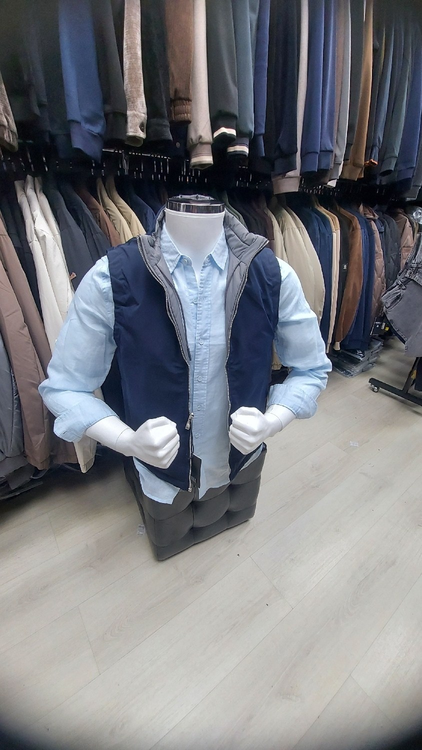 жилет мужской,мужская безрукавка,жилет утепленный мужской,жилет,жилет утепленная