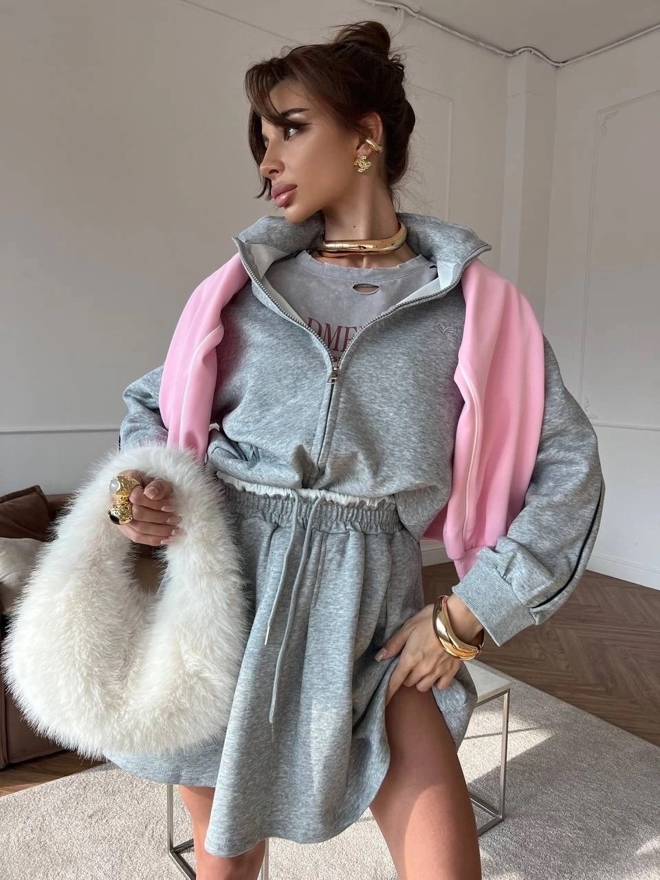 стильные костюмы,трикотажные костюмы,женские костюмы,костюм с юбкой,костюм спортивный