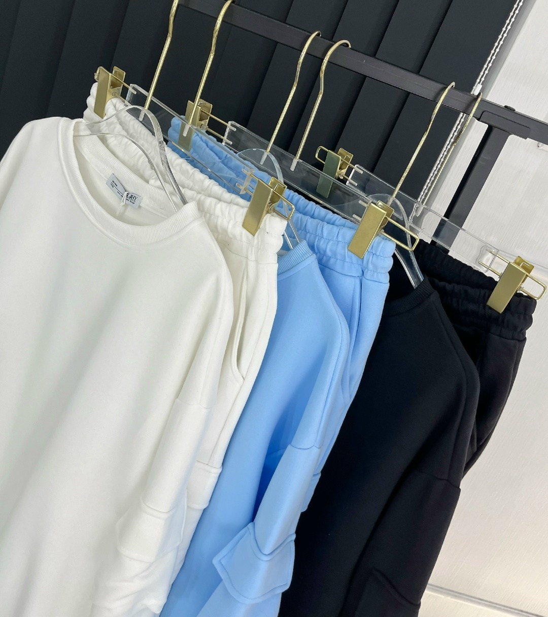 спортивные женские костюмы,костюм спортивные женские костюмы,cпортивный костюм женский на флисе,костюм белый,костюм женский на флисе