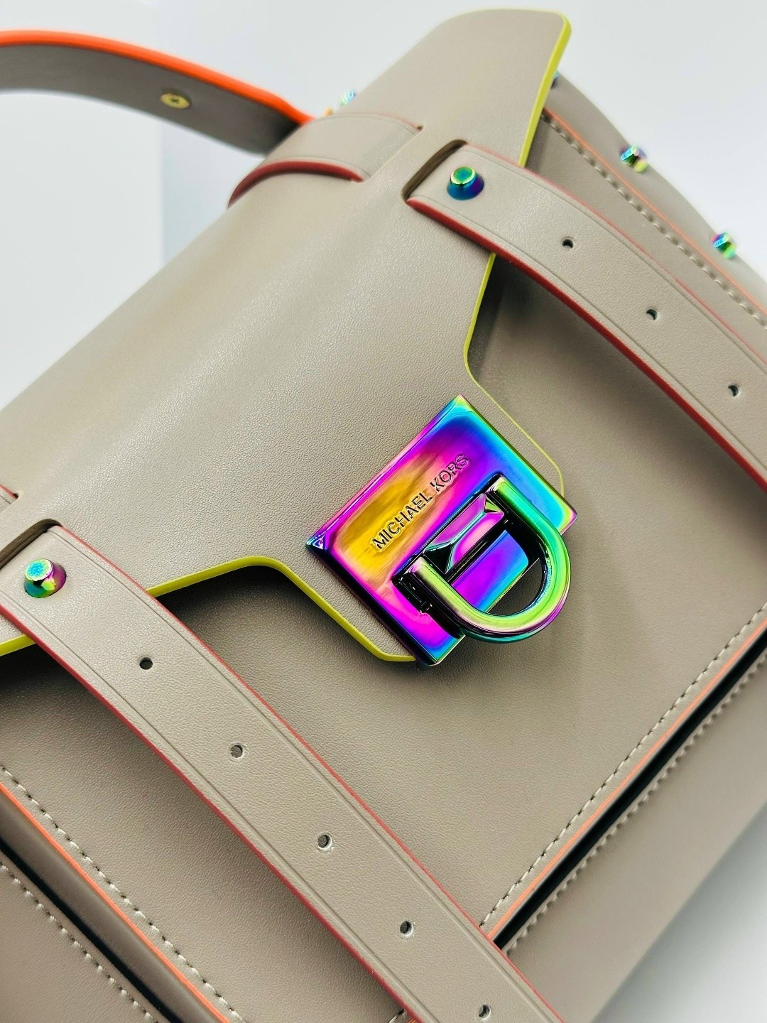 майкл корс манхэттен сумка,женская кожаная сумка michael kors,женская сумка michael kors manhattan,сумка,сумка michael kors