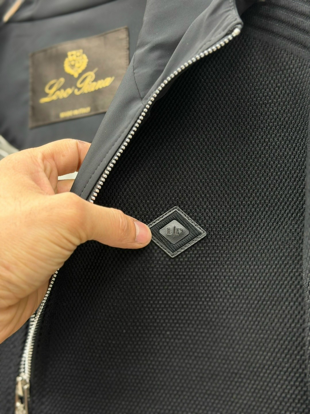 мужская кофта,мужская верхняя одежда,кофта с замком,спортивный костюм loro piana,мужская куртка с капюшоном