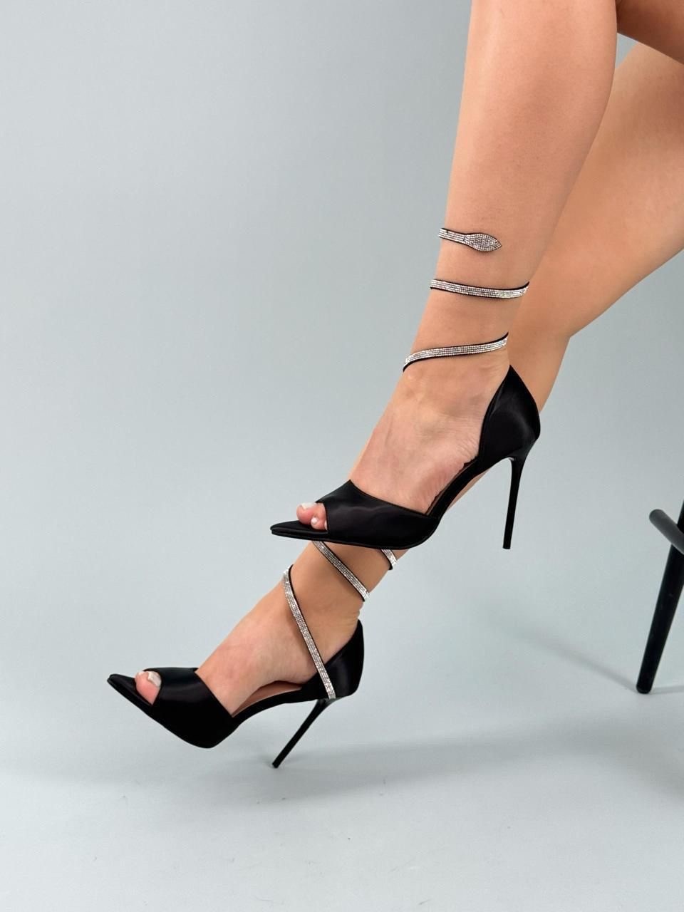 туфли шпильки,босоножки на каблуке,босоножки на шпильке, на каблуках,каблуки туфли