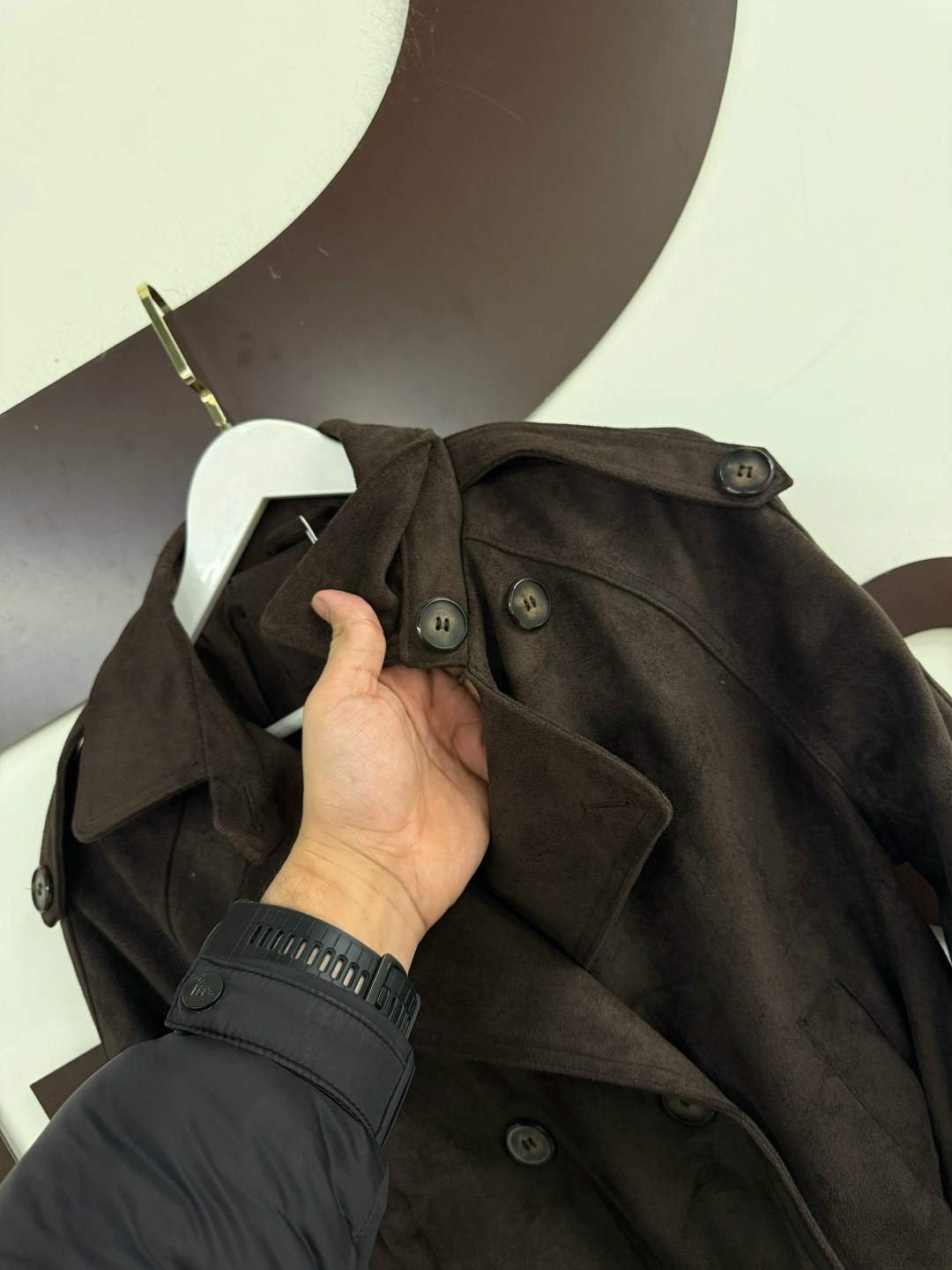 замшевая куртка,куртка замшевая женская,классическая коричневая замшевая женская куртка с поясом,курточка замшевая,женская кожаная куртка