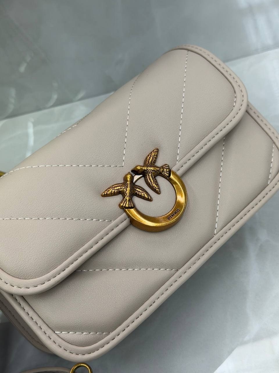 сумка pinko,pinko сумка на плечо,сумка женская pinko,сумка pinko бежевый,сумка через плечо pinko