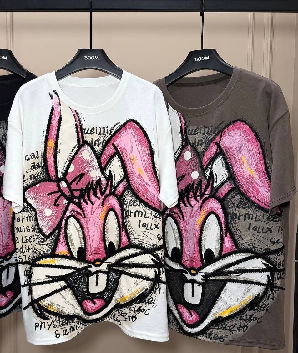 футболки женская,футболка варенка оверсайз с принтом bugs bunny,футболки женская оверсайз,футболки женские с принтом,футболка с зайцем