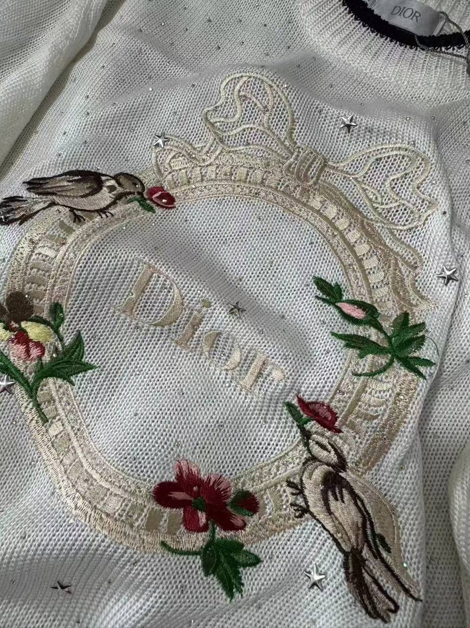 вязаная юбка,юбка с бахромой,футболка с вышивкой,женская футболка,одежда для женщин