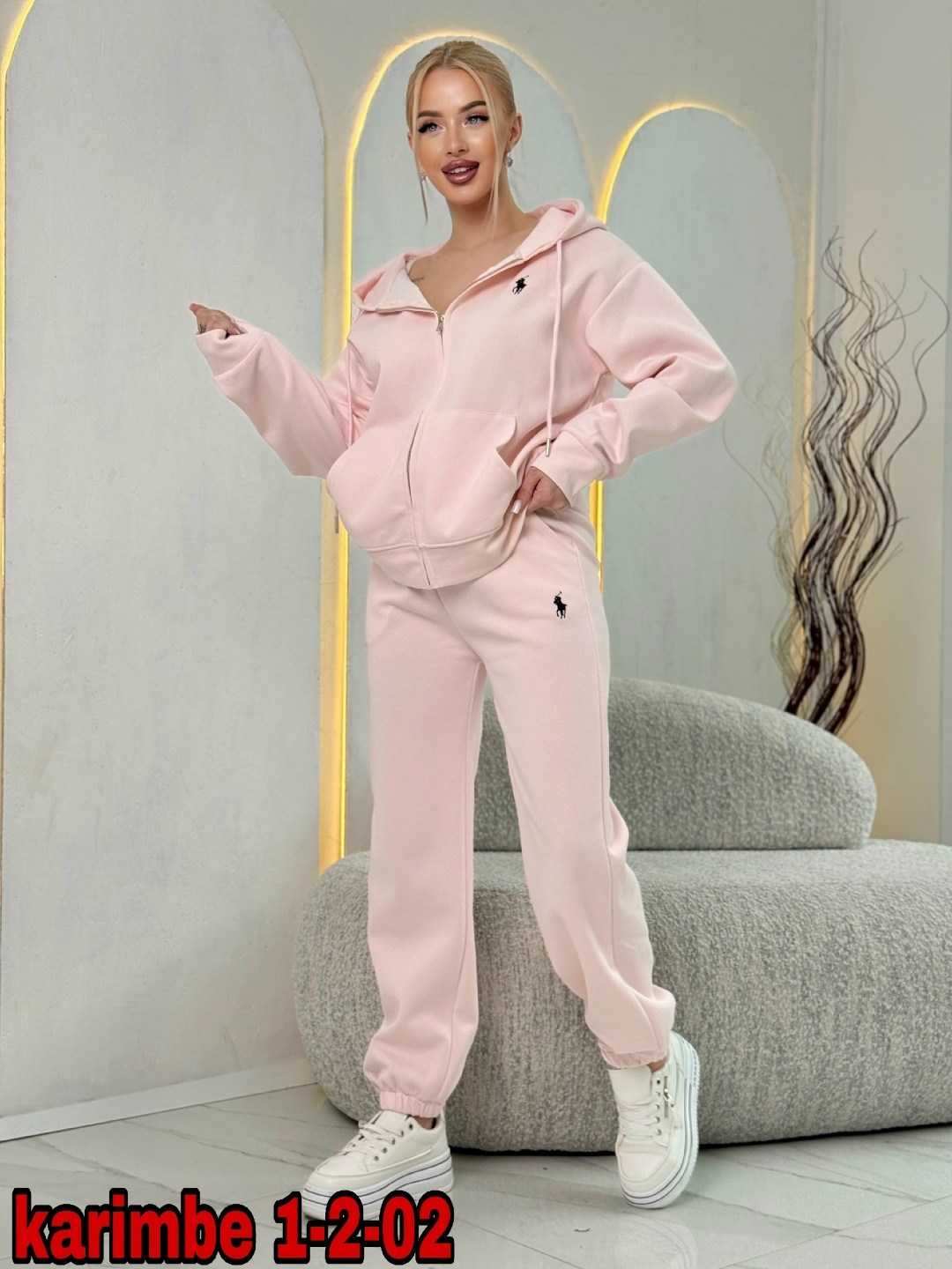 спортивный костюм на флисе женский,женский спортивный костюм,костюм на флисе,женский костюм на флисе,спортивный костюм